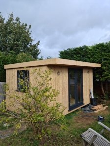 Custom built garden office and guest room - Lewes